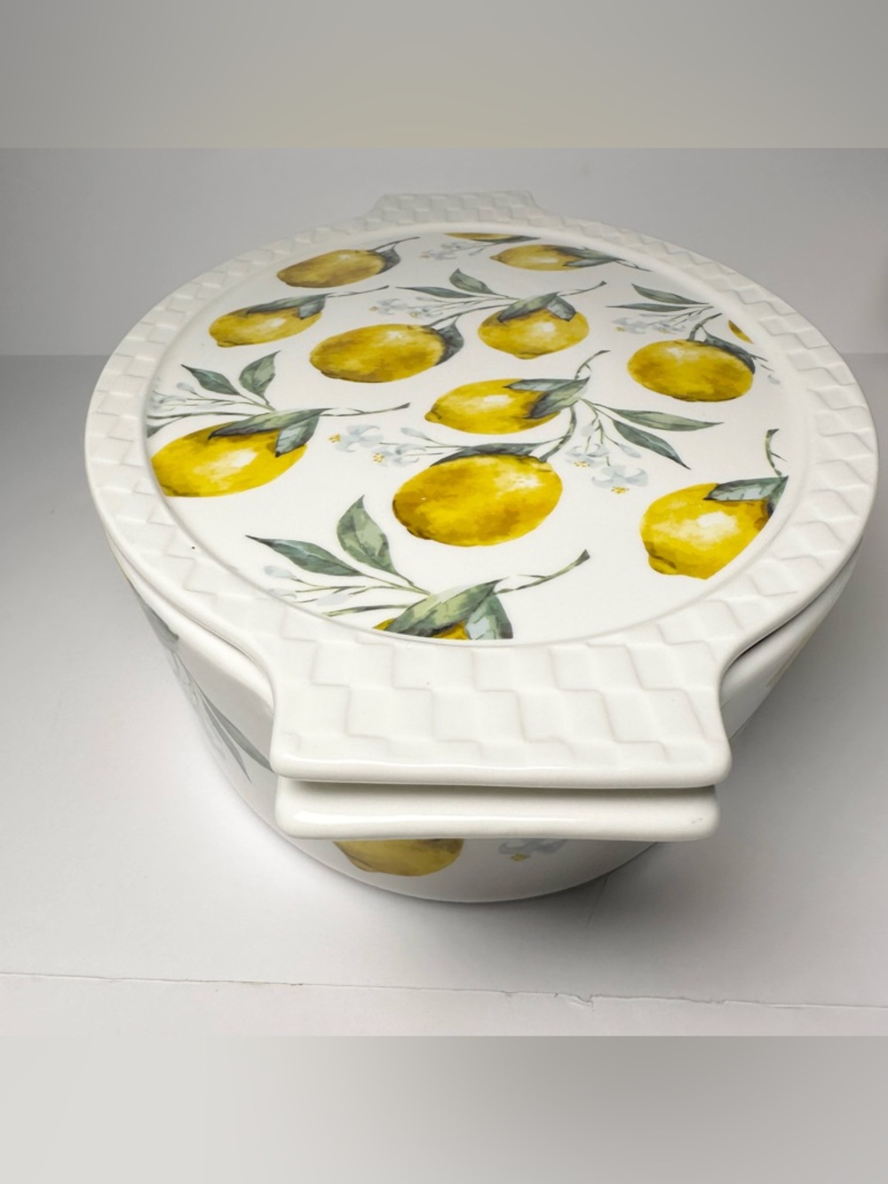 2-Lemon EuroGarden Oval & Rectangle Oven To Table Lidded Casserole Baker 3 in 1 - Picture 3 of 16